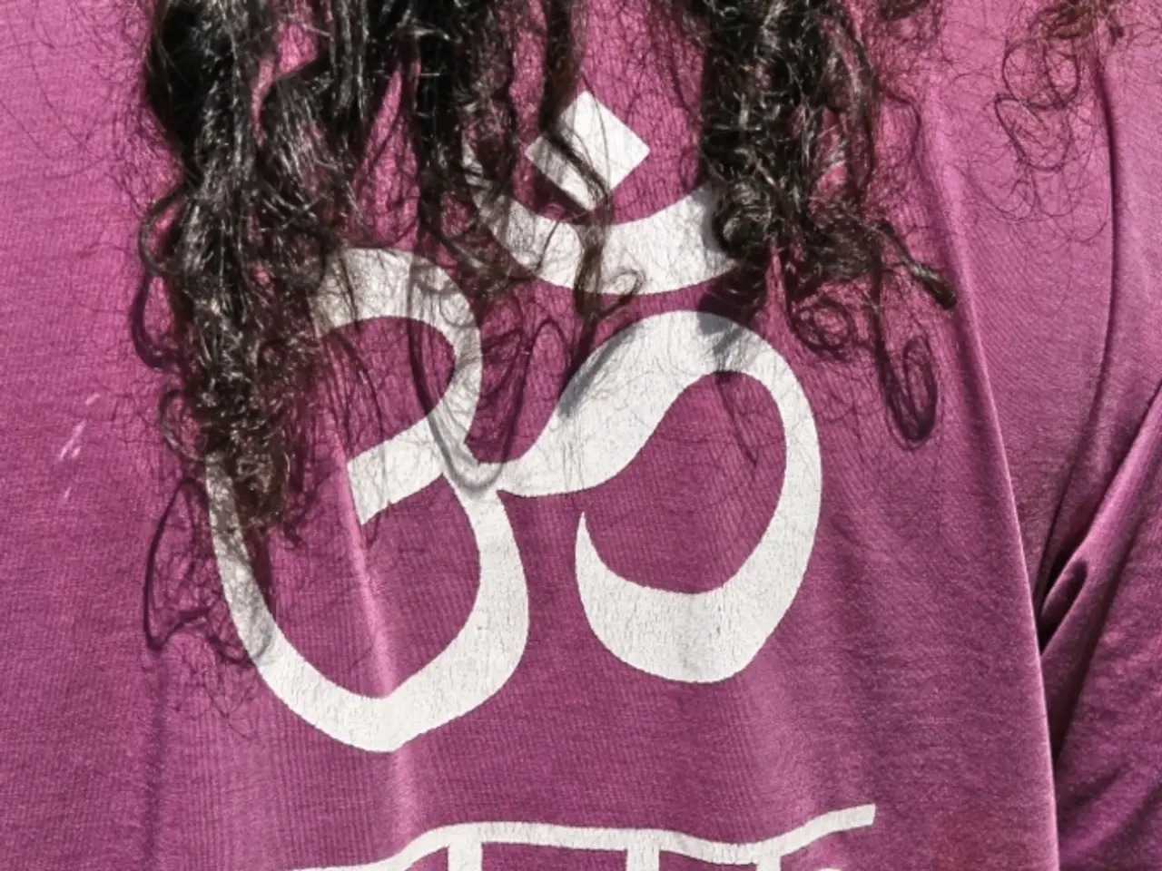 Yoga practitioner claims strengthening your core can be achieved through mastery of these three...