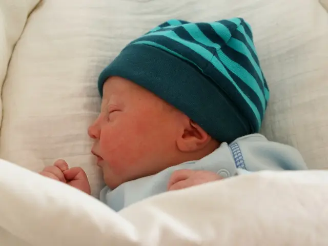 Symptoms of an Overheated Infant During Sleep and Appropriate Responses