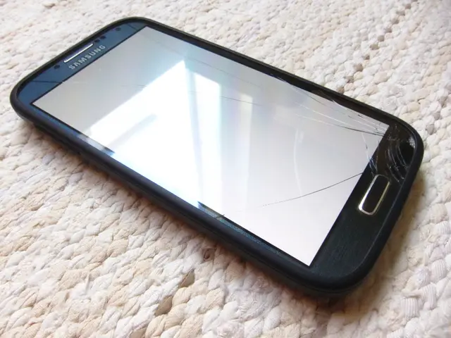 Dream Interpretation: Cell Phone Broken - Significances and Dream Analysis