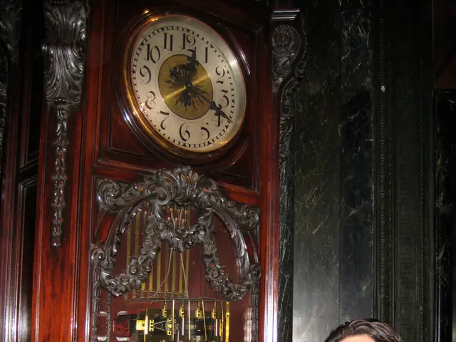 Symptoms, origins, and strategies for dealing with worry in intimate relationships