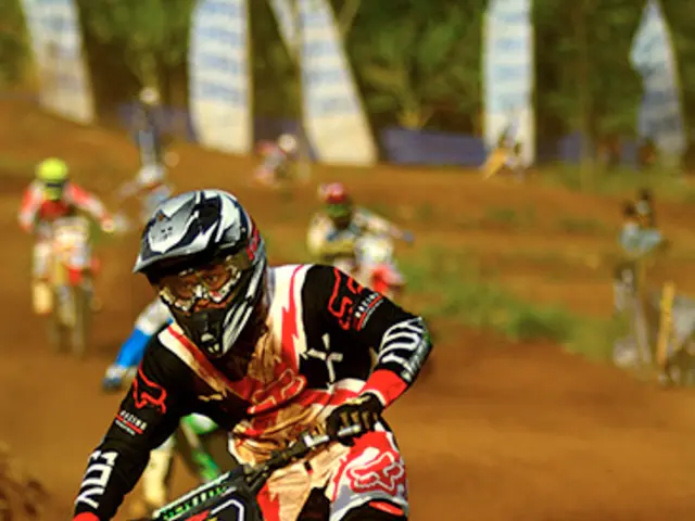 Discover the HYROX competitions of the 2025-26 season! Uncover the location of your upcoming...