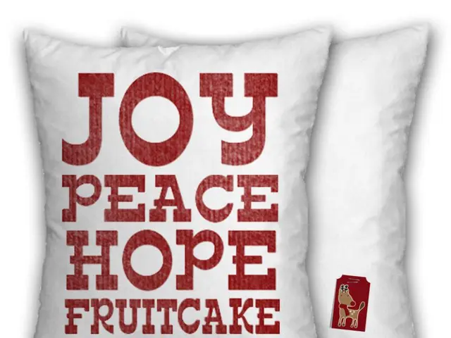 Alleviates Discomfort and Eases Pain via Pillow Adjustment