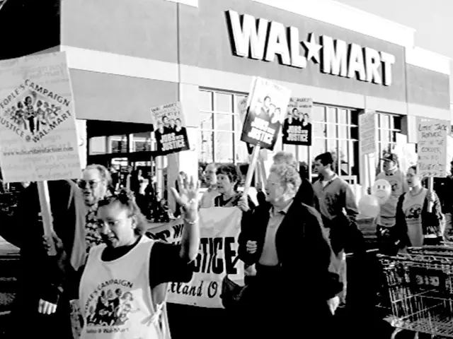 Demonstrators Advocate for the Use of Hemp over Hatred