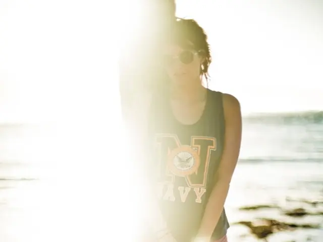 Expecting Mother's Delivery Signals: Duration Before Safe to Intervene?