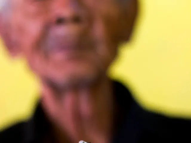 Experiencing a euphoric sensation from nicotine use