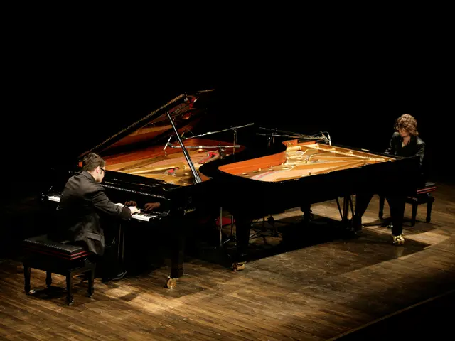 Identifying the Initial Indications of Schizophrenia