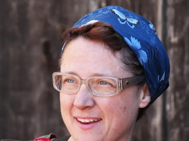 Suitable Patient for Lower Eyelid Surgery (Blepharoplasty)