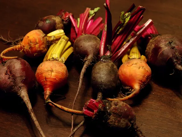 Comparing Raw and Boiled Beetroots: Nutritional Differences Explored